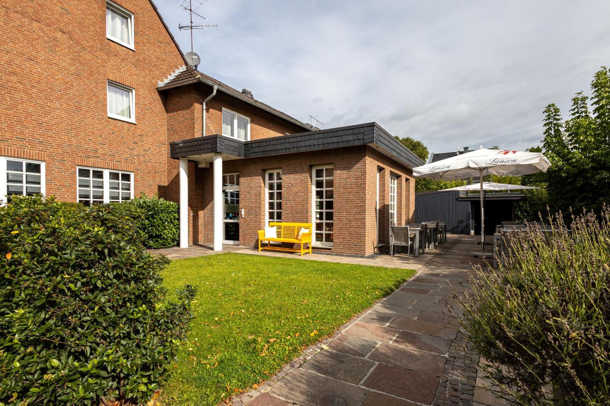 Hotel Fischerhaus ดุสเซลดอร์ฟ ภายนอก รูปภาพ